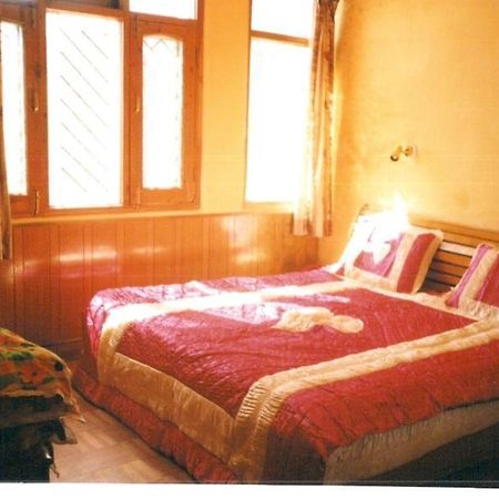 Hotel Sitara Regency Σίμλα Εξωτερικό φωτογραφία